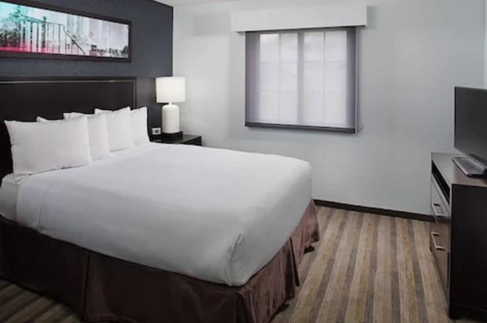 HYATT house Los Angeles LAX/Manhattan Beach