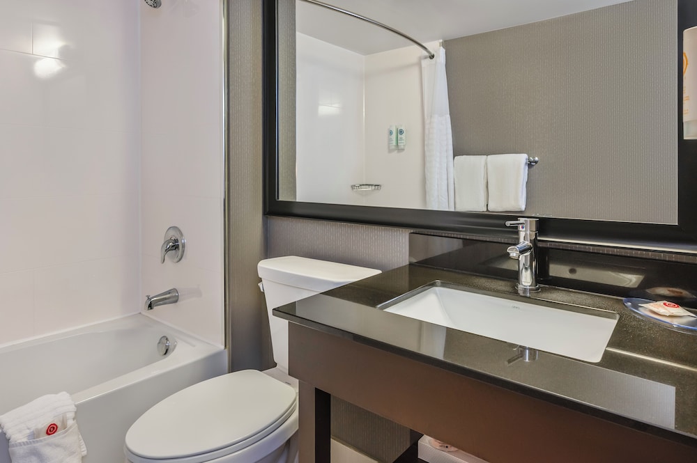 Comfort Inn Airport East photo 4