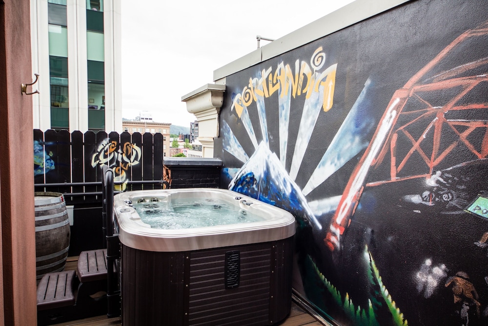 Kimpton Hotel Vintage Portland by IHG