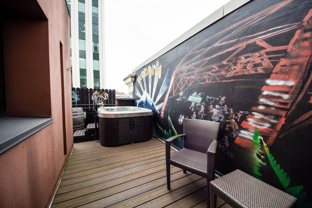 Kimpton Hotel Vintage Portland by IHG