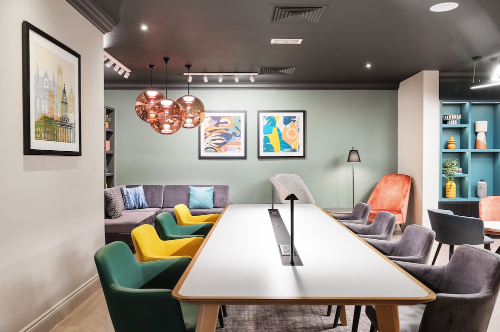 Holiday Inn Leeds Wakefield M1 Jct.40 by IHG