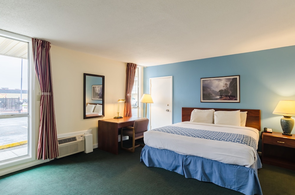 Alamo Inn & Suites