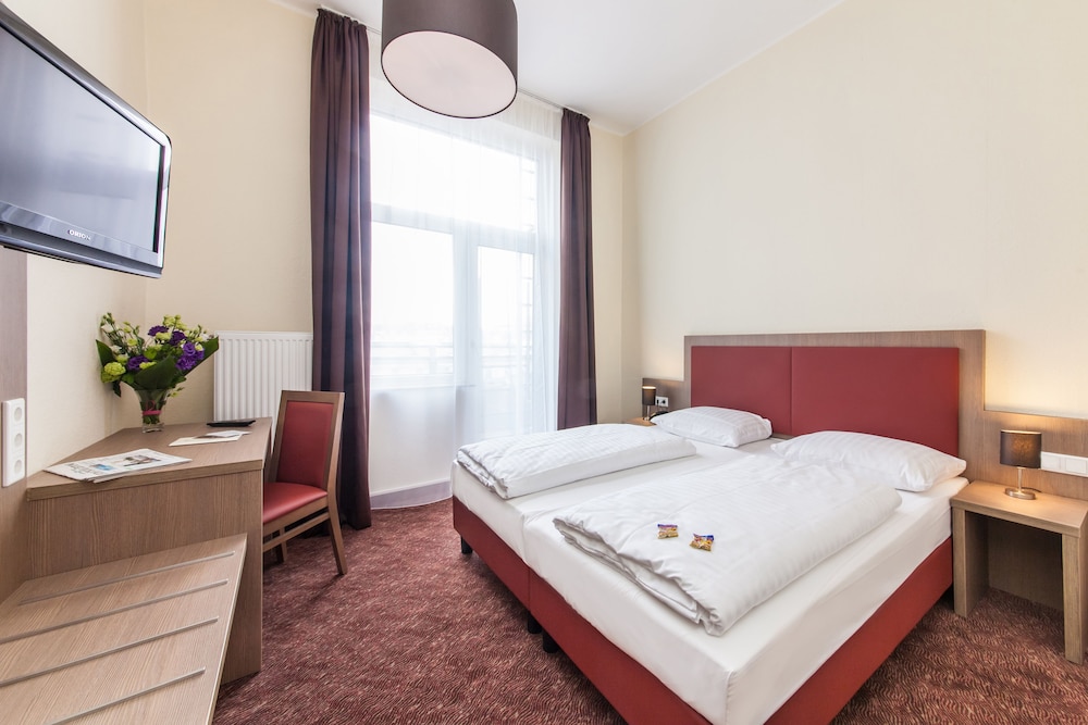 Novum Hotel Maxim Düsseldorf City photo 2
