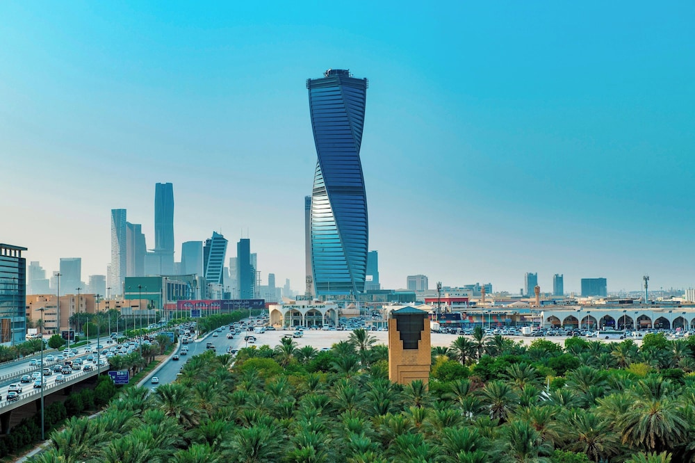فندق وبرج شيراتون الرياض