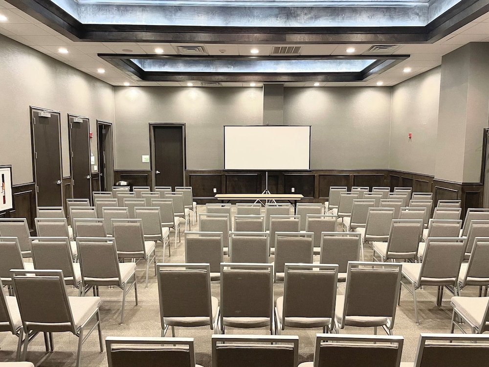 Holiday Inn Hattiesburg - North by IHG