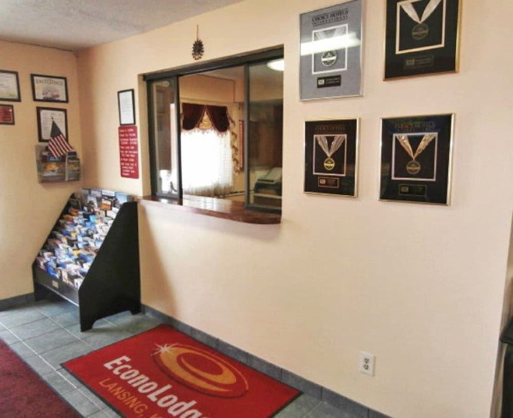 Econo Lodge Lansing - Leavenworth