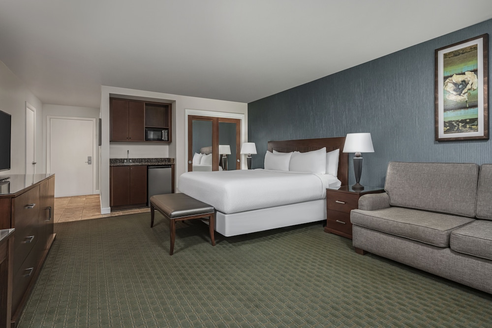 Shore Cliff Hotel