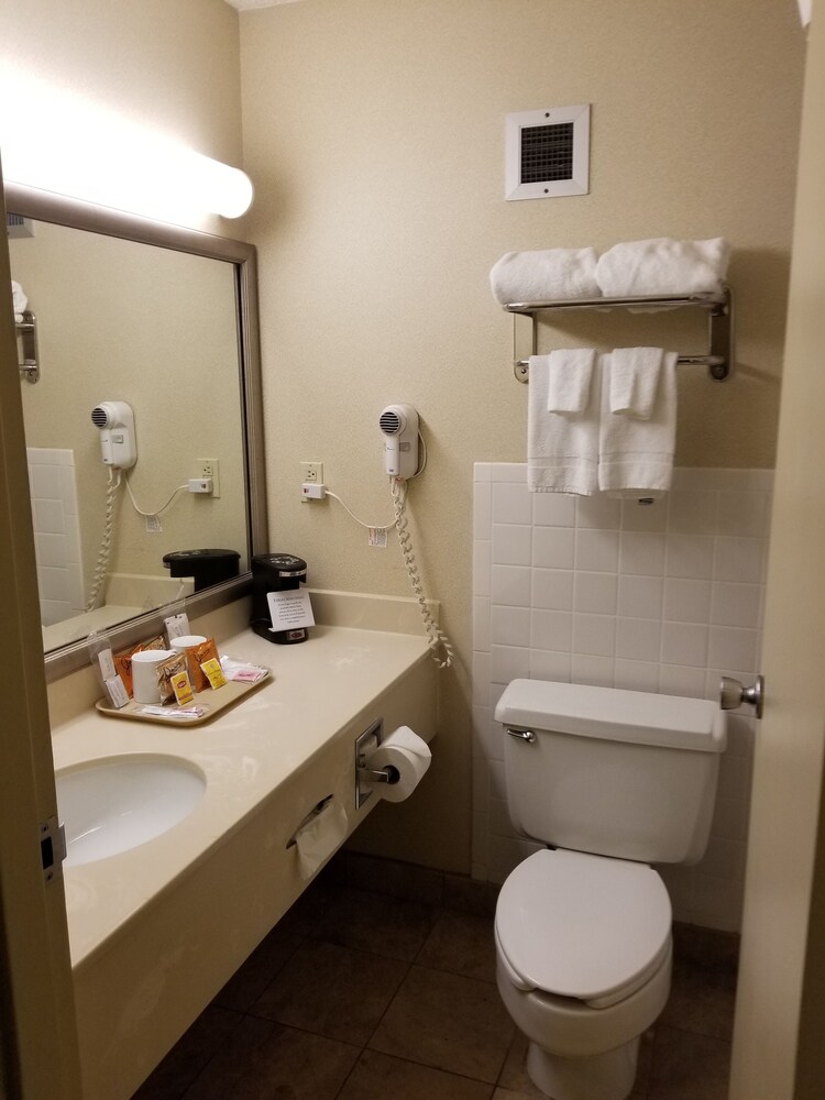 Clarion Inn and Events Center Pueblo North