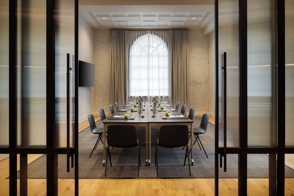 DoubleTree Suites by Hilton Hotel Lexington
