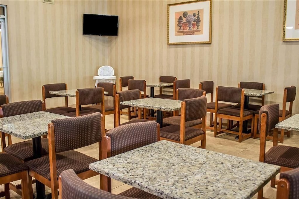Baymont by Wyndham Youngstown