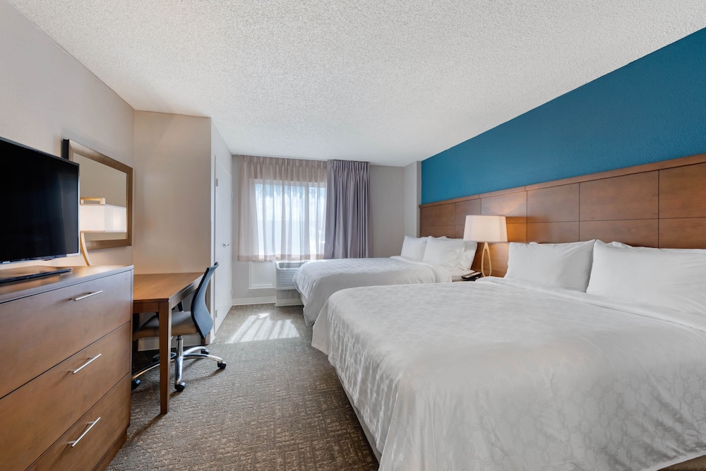 StayBridge Suites Orlando Royale Parc Suites photo 2
