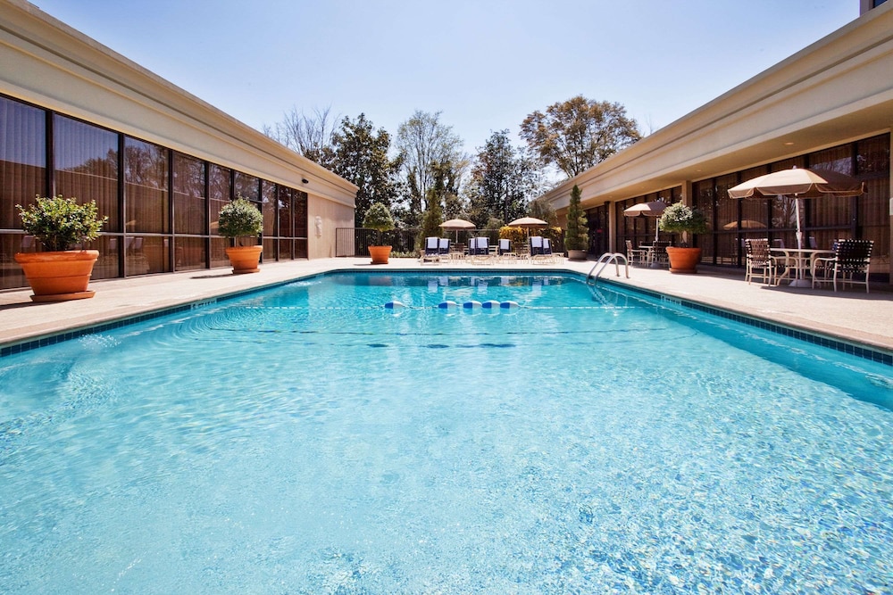 Sonesta Atlanta Airport North
