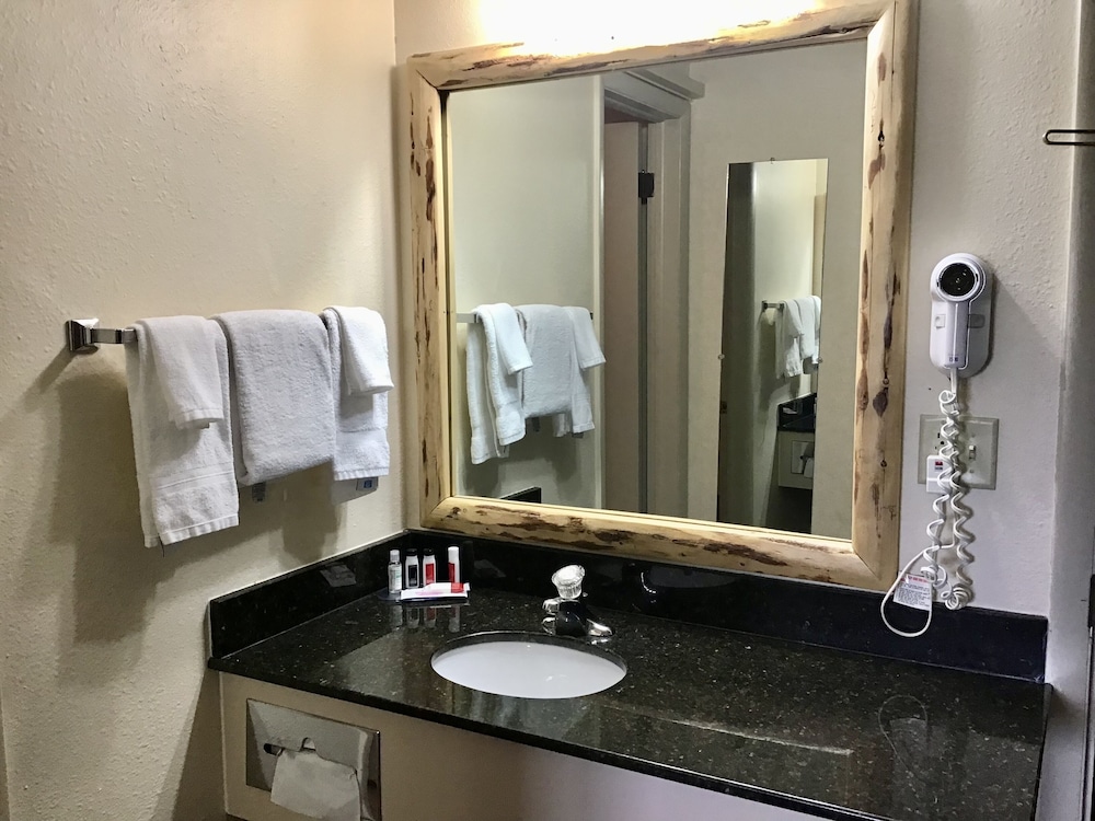 Studio 6 Suites Butte, MT – I-90 / I-15