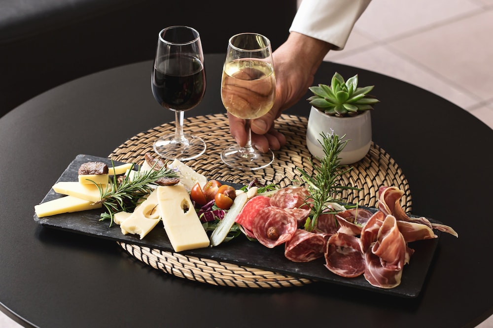 Holiday Inn Toulon City Centre By IHG
