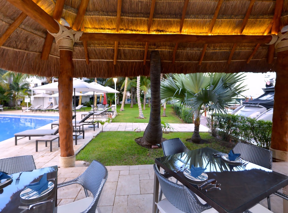 Sina Suites Cancún - Adults Only