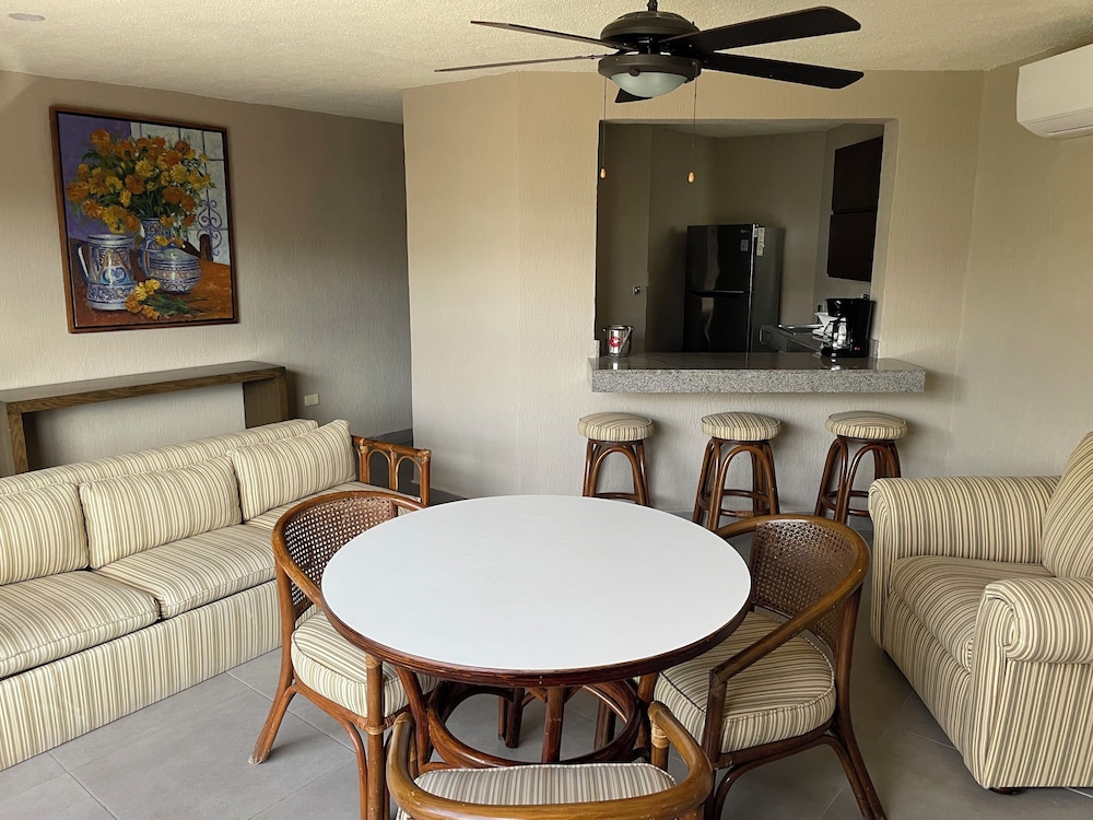 Sina Suites Cancún - Adults Only photo 4