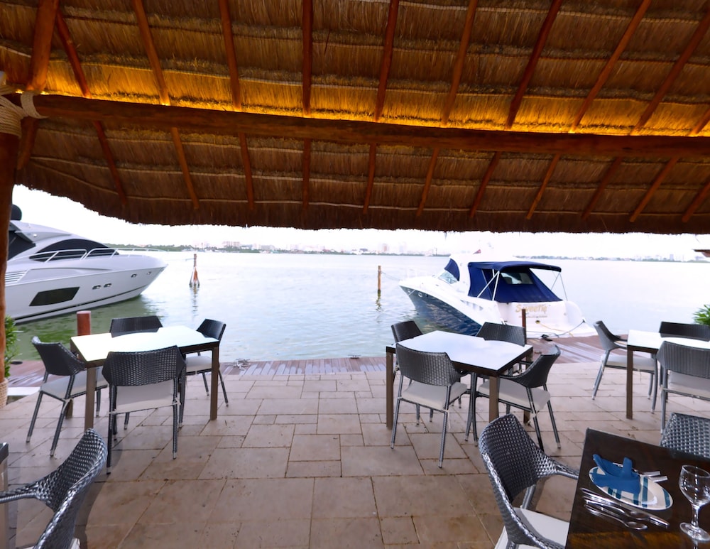 Sina Suites Cancún - Adults Only