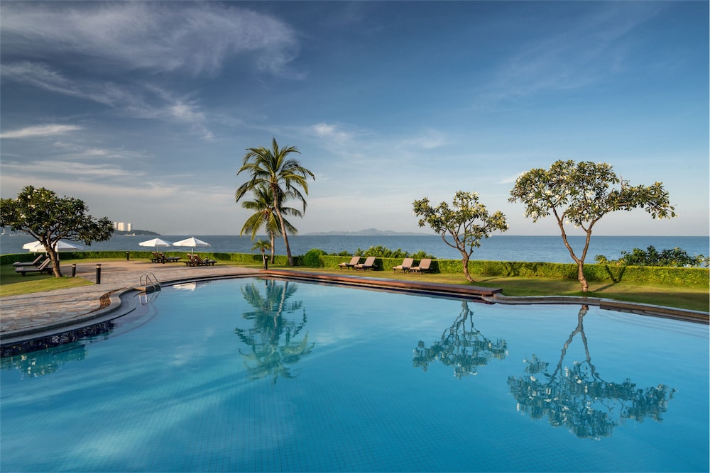 Dusit Thani Pattaya photo 3