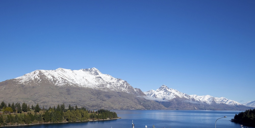 Copthorne Hotel and Apartments Queenstown Lakeview photo 4