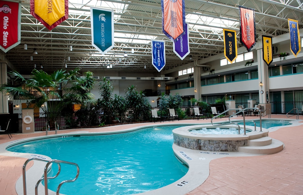 Ramada by Wyndham State College Hotel & Conference Center