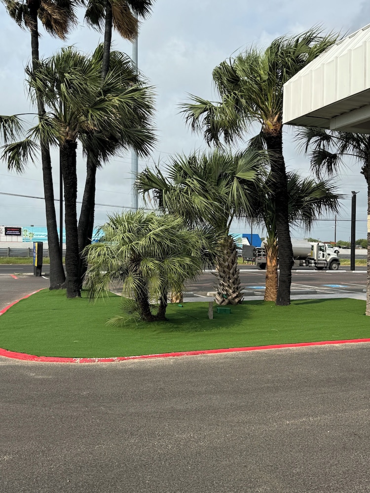 Baymont by Wyndham Corpus Christi Airport