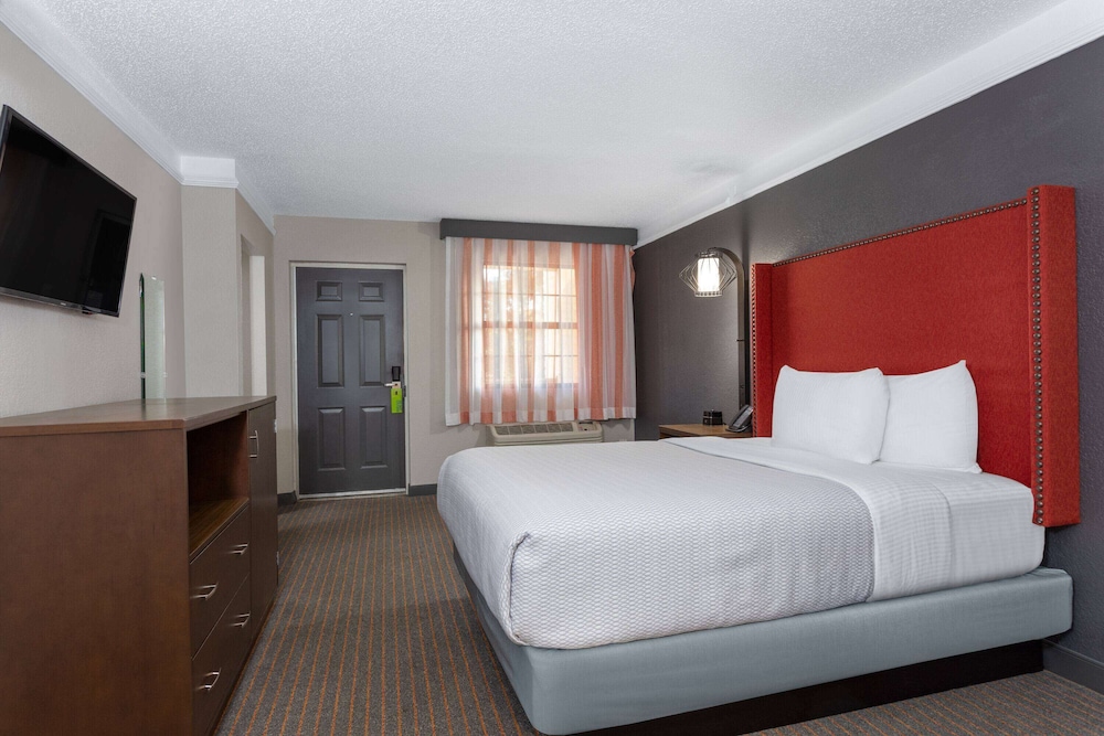 La Quinta Inn by Wyndham Pensacola