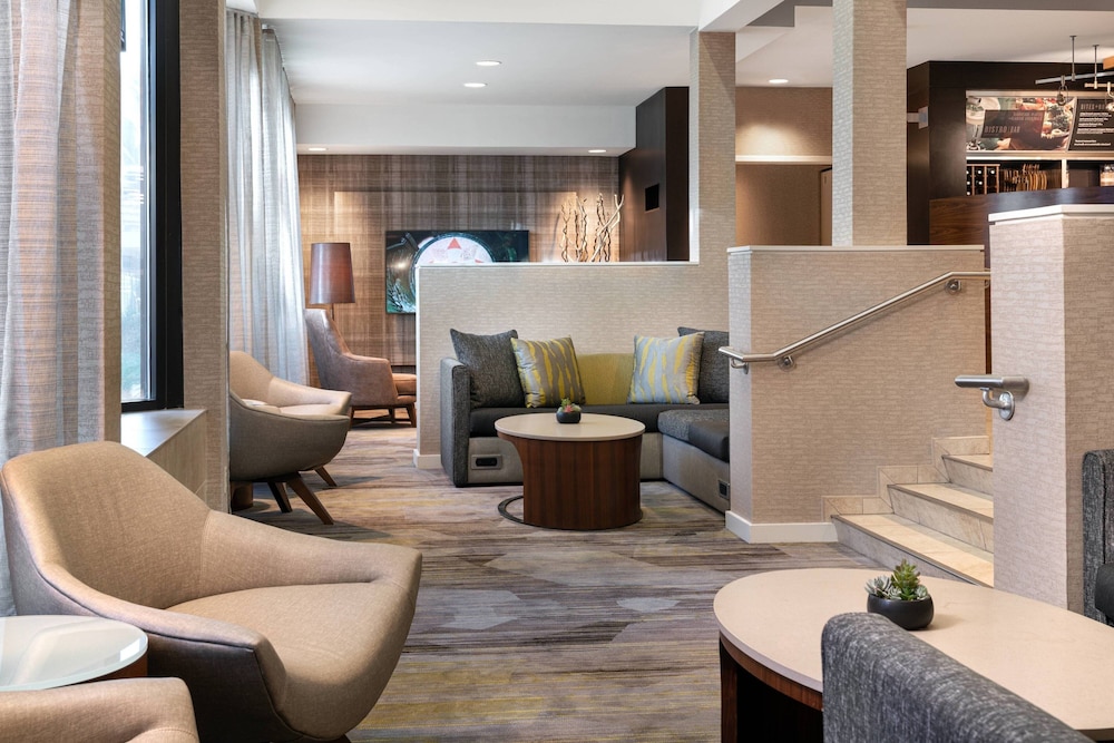 Courtyard by Marriott Las Vegas Convention Center