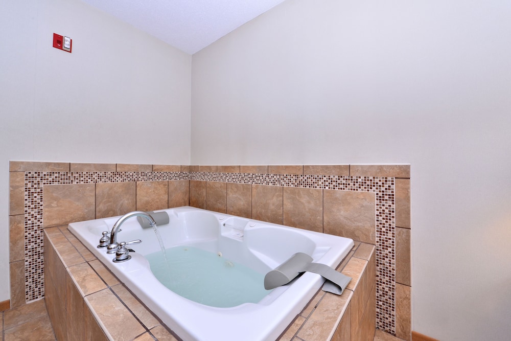 Magnuson Hotel Country Inn