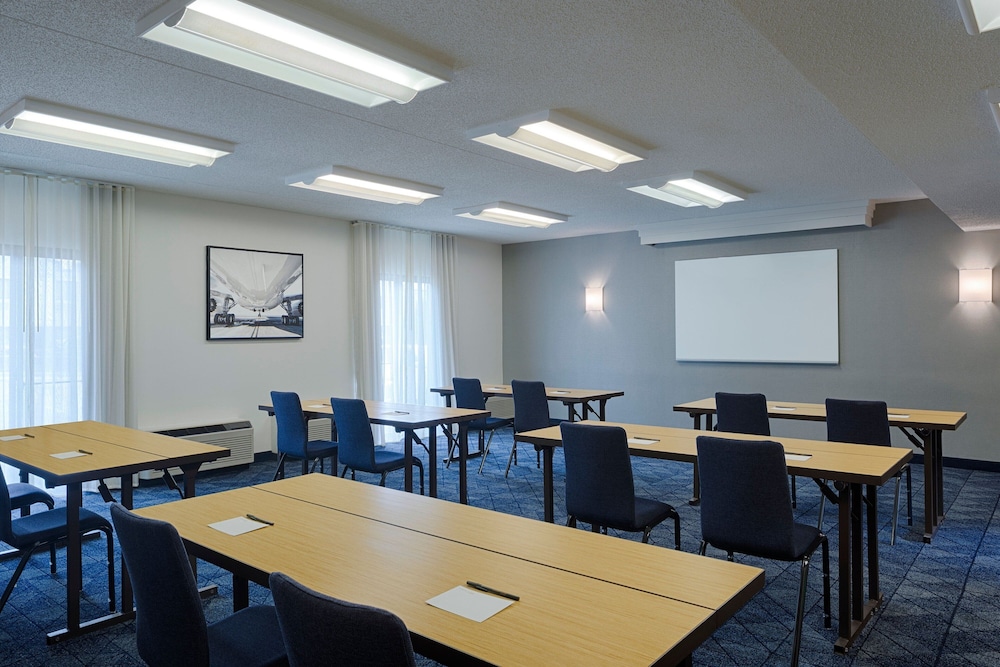 Courtyard by Marriott Dayton South/Mall