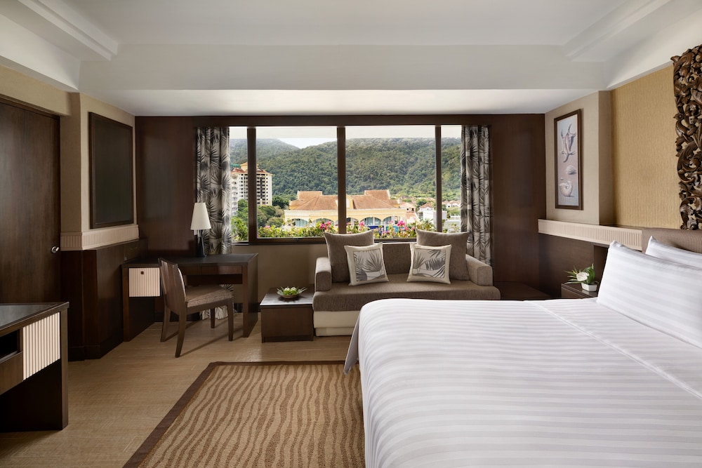 Shangri-La Golden Sands photo 5