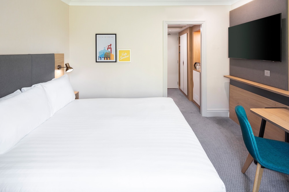 Holiday Inn High Wycombe M40 Jct.4 By IHG