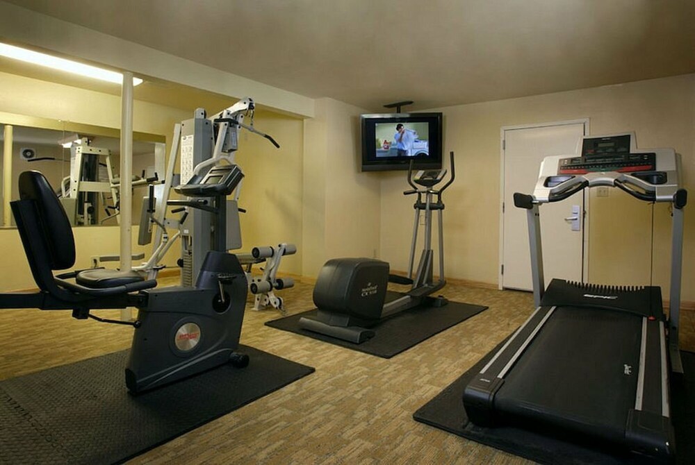 Marin Suites Hotel