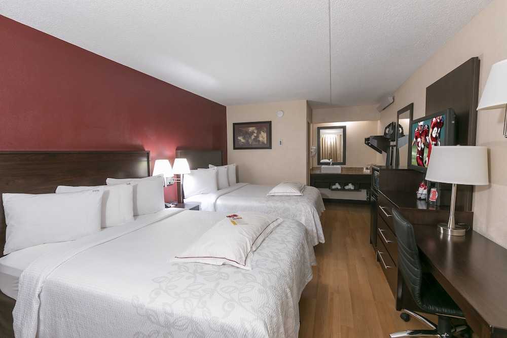 Red Roof Inn PLUS+ Atlanta - Buckhead 