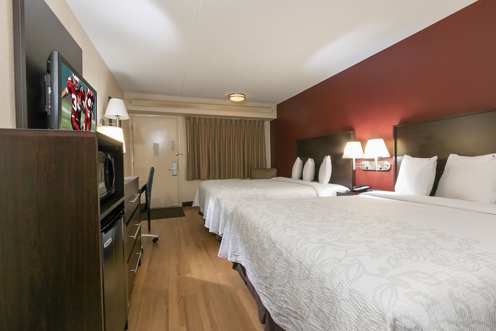 Red Roof Inn PLUS+ Atlanta - Buckhead 