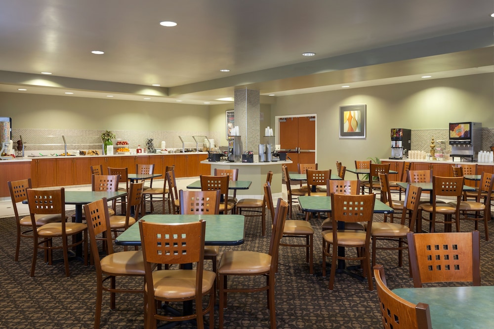 Desert Palms Hotel & Suites