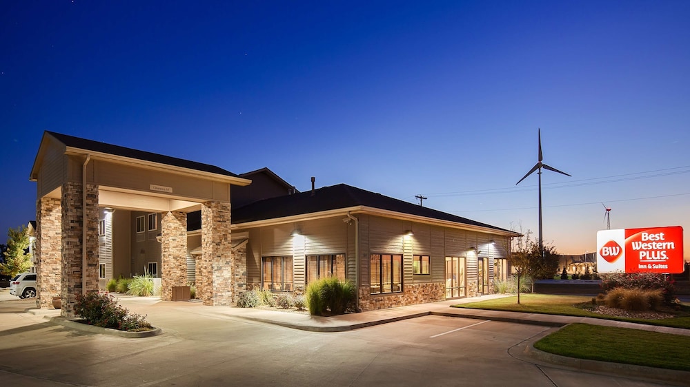 Best Western Plus Night Watchman Inn & Suites