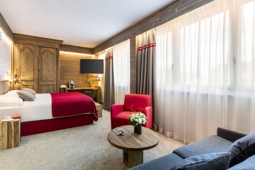 Edelweiss Manotel Hotel
