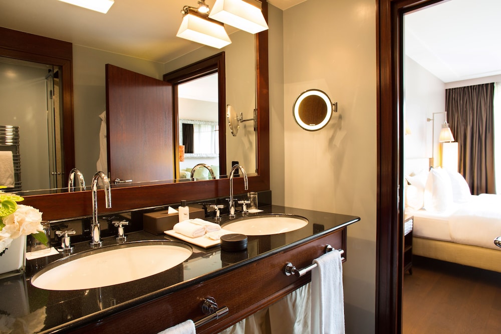 La Reserve Geneve Hotel and Spa