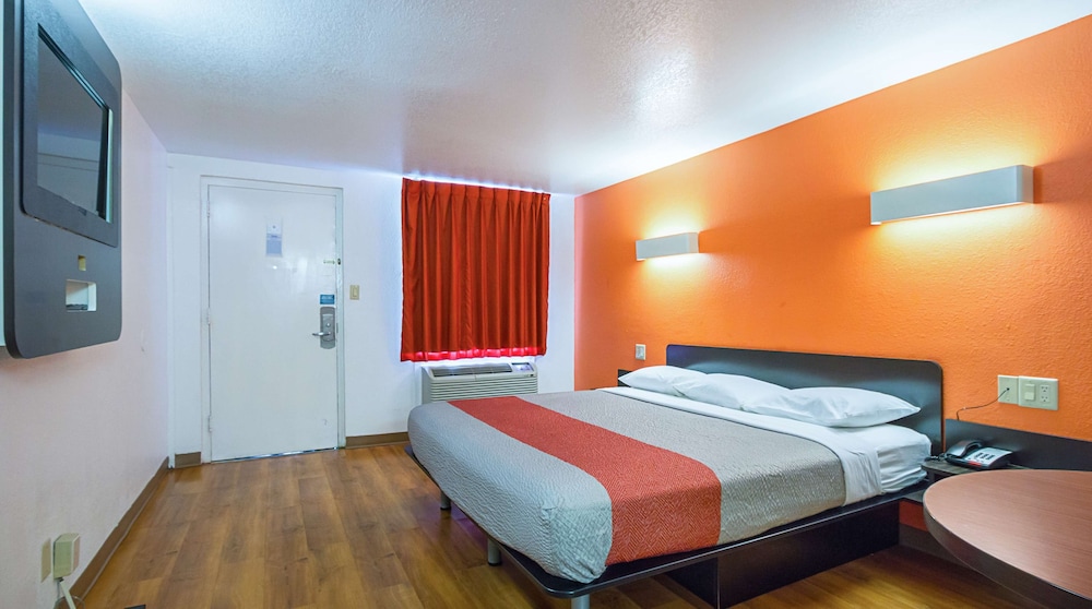 Motel 6 Round Rock, TX
