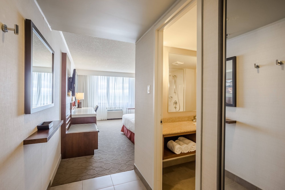 Delta Hotels by Marriott Saguenay Conference Centre photo 3