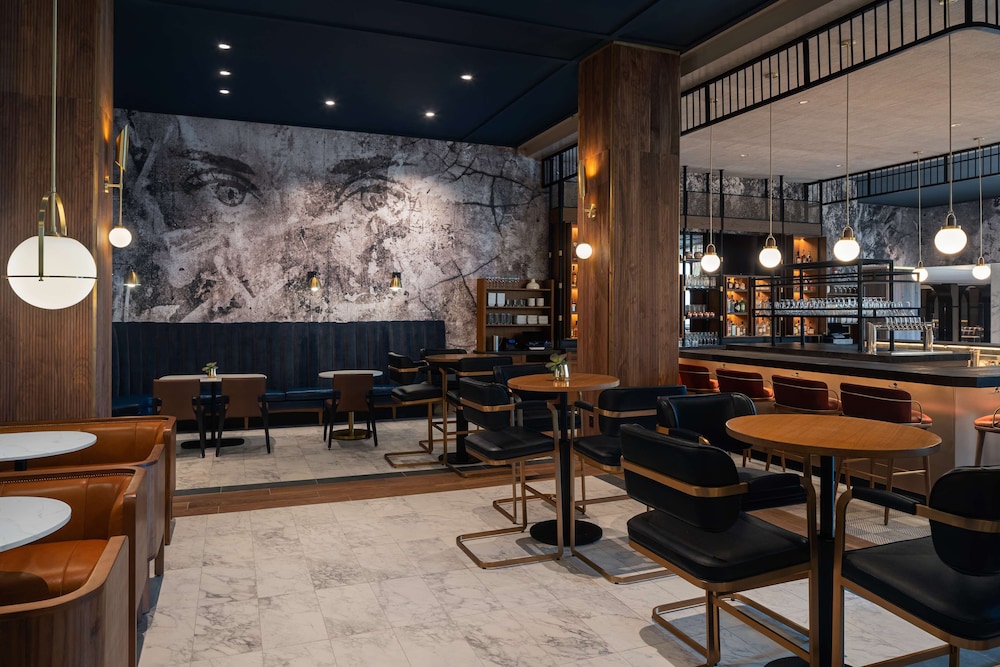 The Alloy King of Prussia - a DoubleTree by Hilton