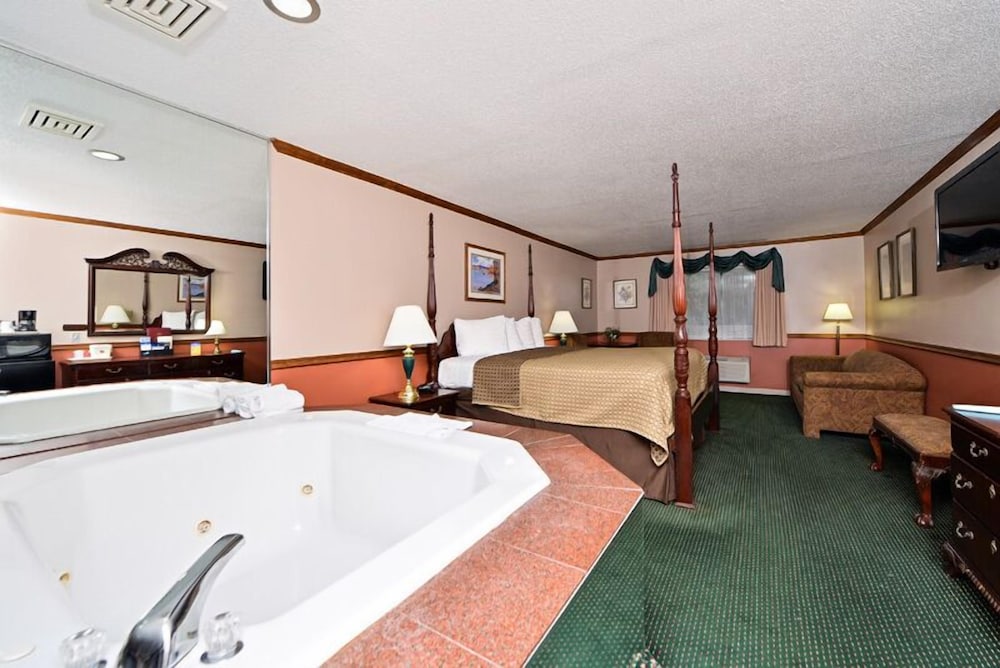 Quality Inn & Suites Prairie Du Chien