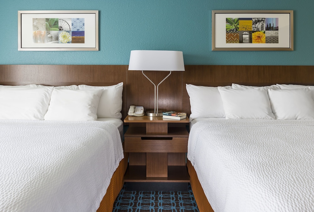 Wingate by Wyndham Oshkosh