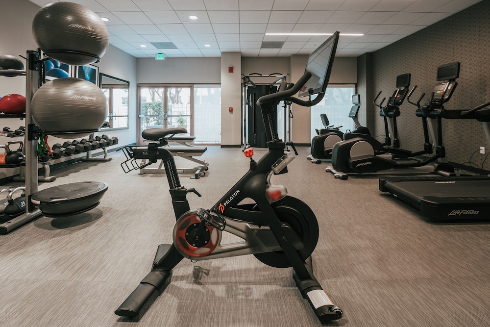 Courtyard by Marriott Los Angeles LAX/Century Boulevard
