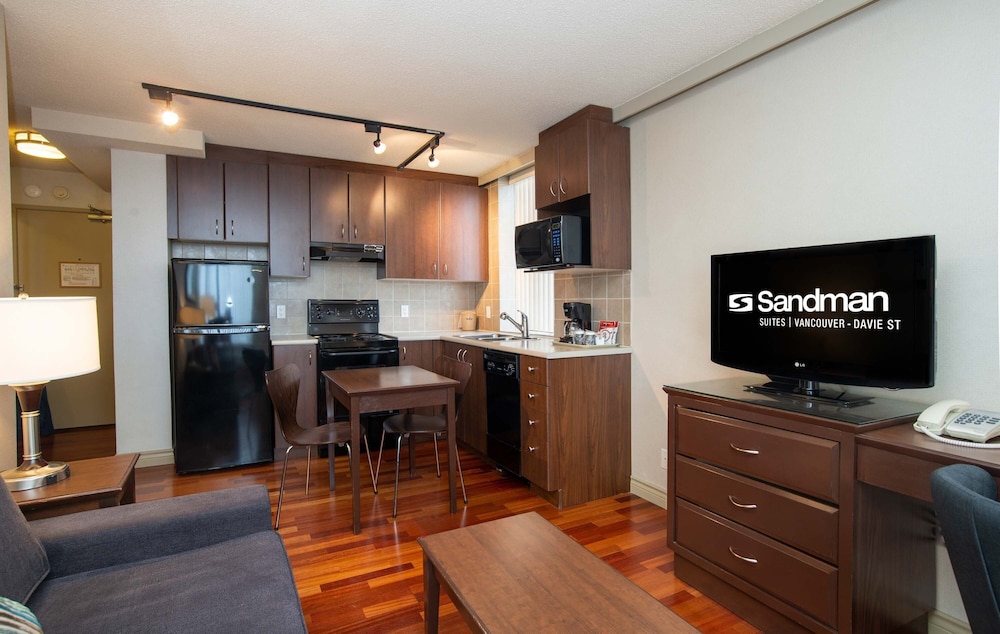 Sandman Suites Vancouver on Davie