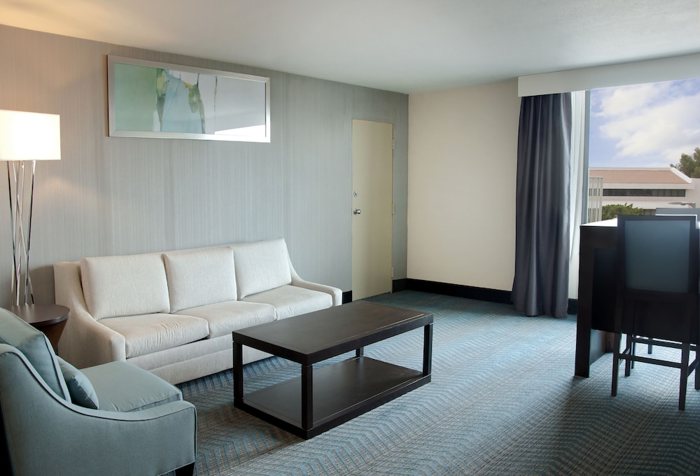 Holiday Inn Victorville by IHG