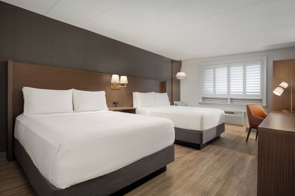 Holiday Inn Hotel & Suites St. Catharines Conference Center by IHG photo 2