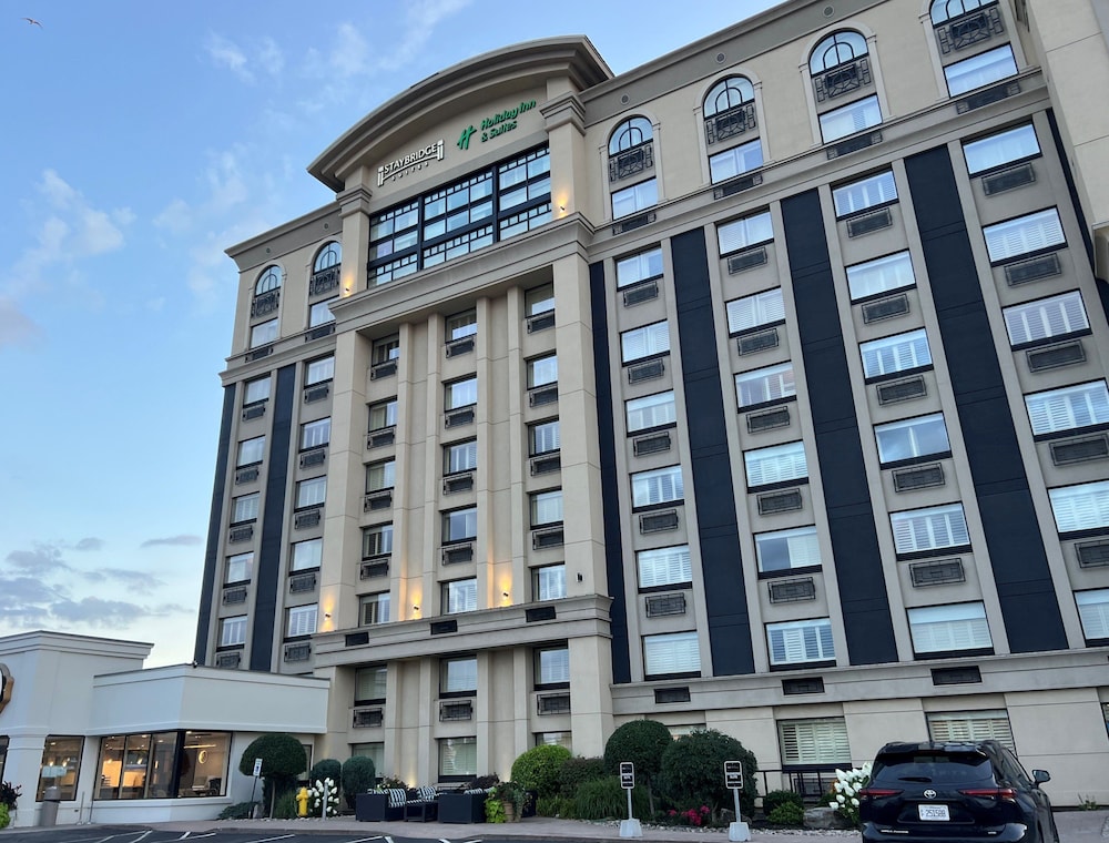 Holiday Inn Hotel & Suites St. Catharines Conference Center by IHG photo 4