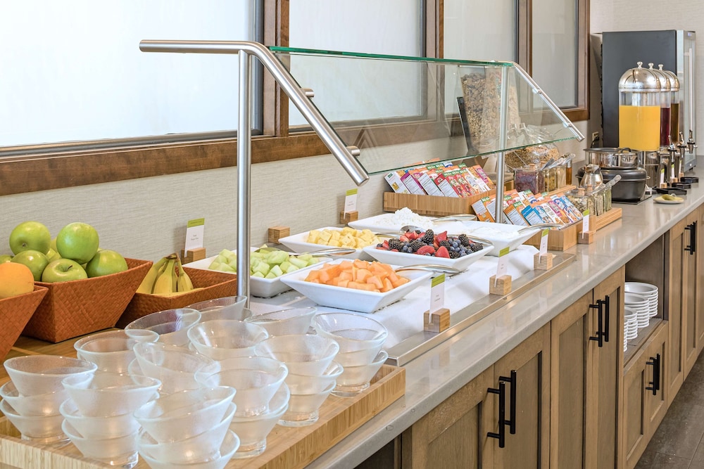 DoubleTree by Hilton Boston - Rockland