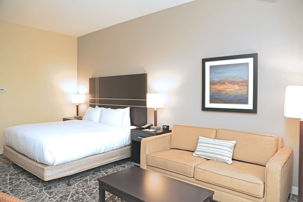 DoubleTree by Hilton Boston Rockland photo 5